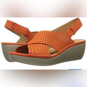 Clarks Women's Reedly Variel Wedge Sandal Papaya Orange 6 M US